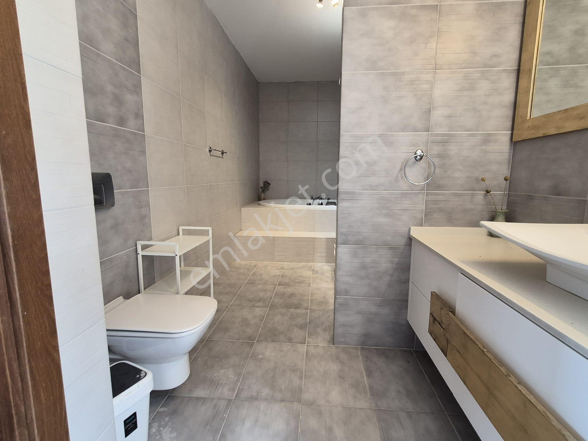 Urla Güvenlikli Site ,2500 M2 /450 M2 Yaşam Alanı, Özel Havuzlu - Görsel 27