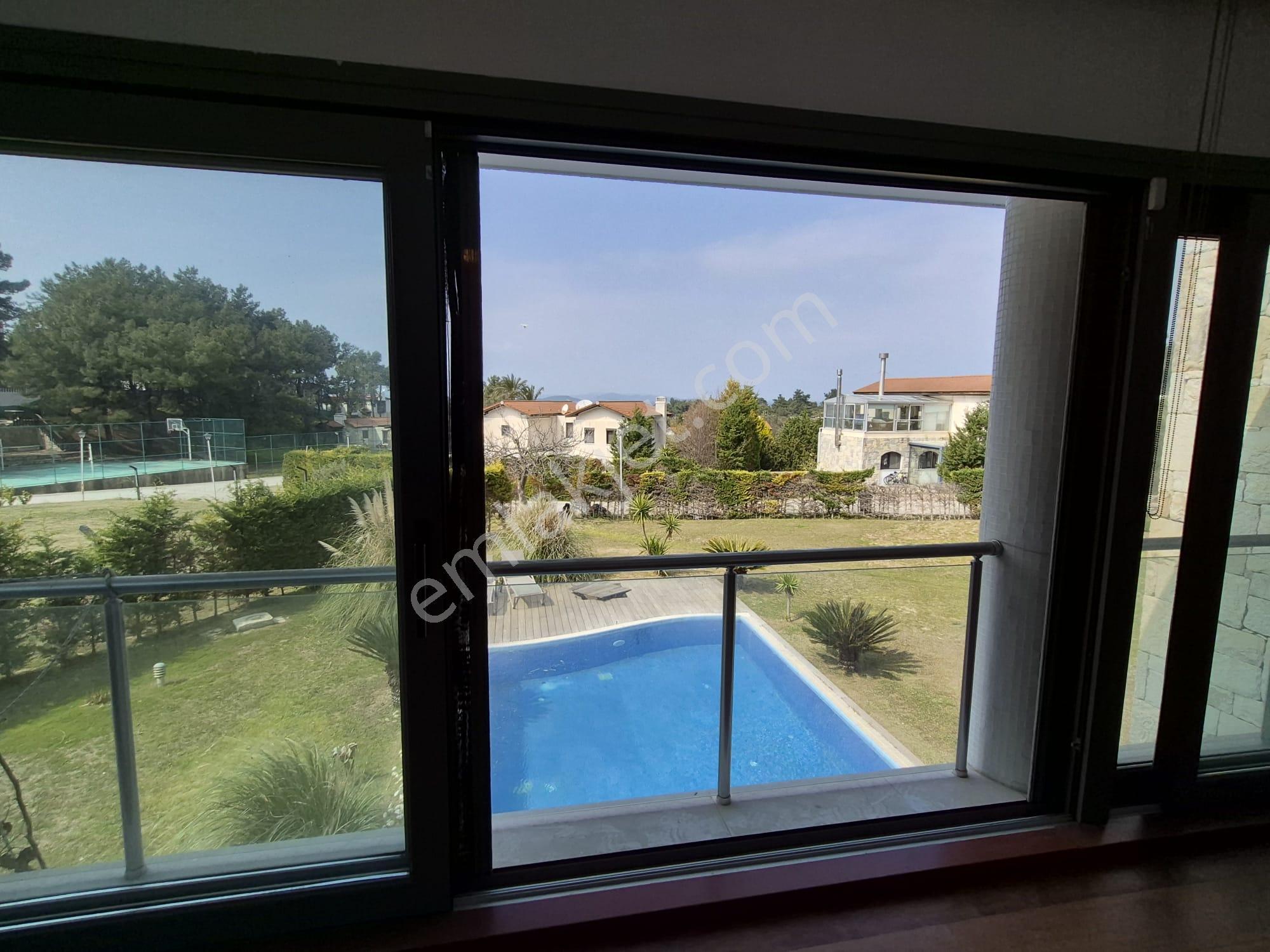Urla Güvenlikli Site ,2500 M2 /450 M2 Yaşam Alanı, Özel Havuzlu - Görsel 25