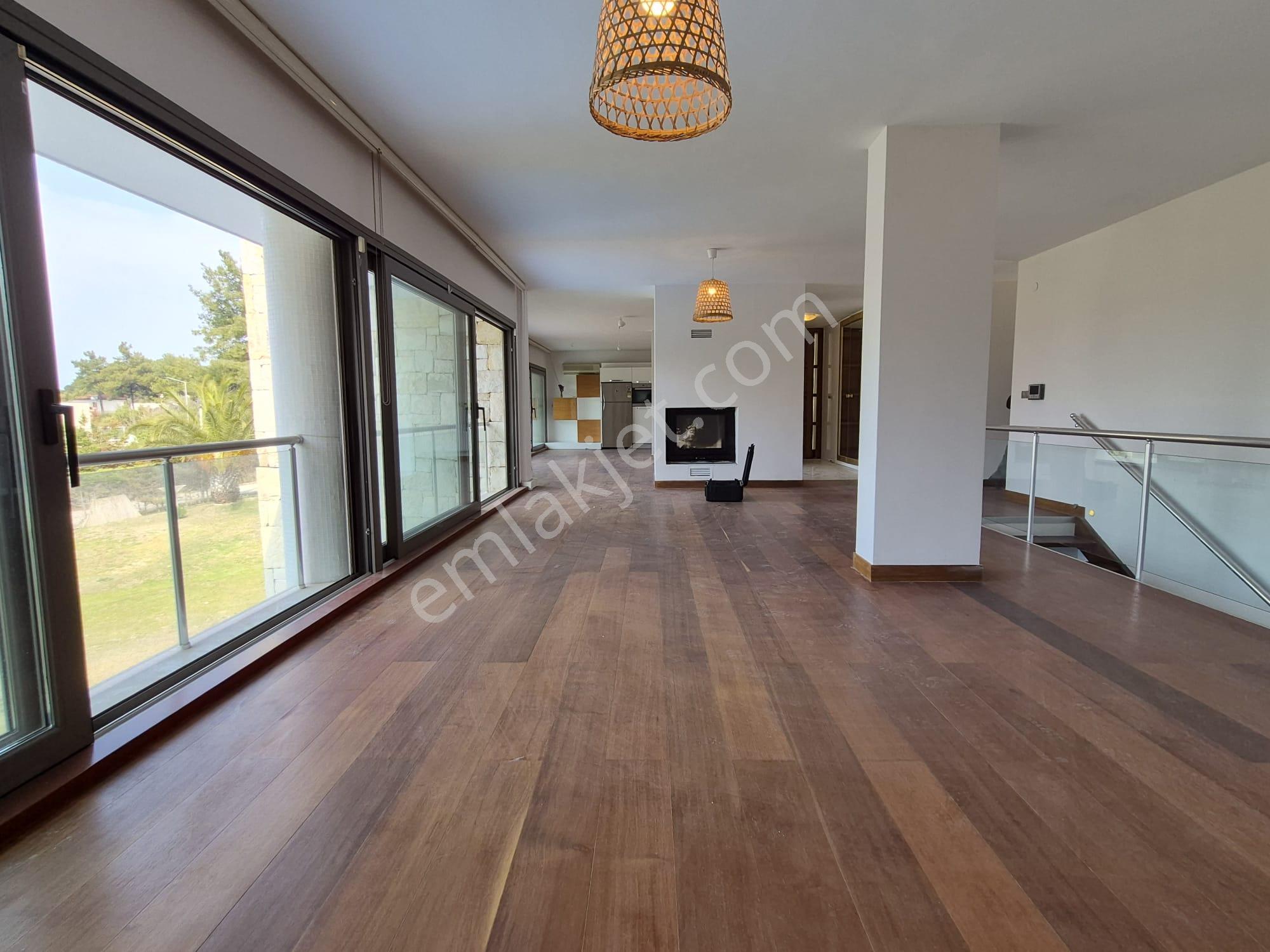 Urla Güvenlikli Site ,2500 M2 /450 M2 Yaşam Alanı, Özel Havuzlu - Görsel 24