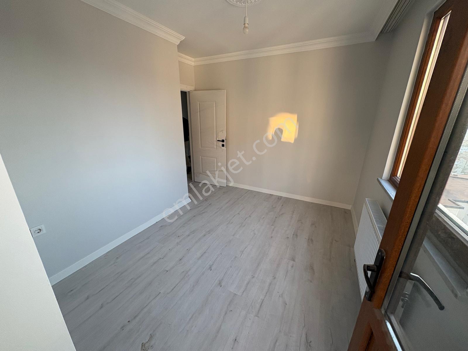 Köşklüçeşmede 4+2 Sıfır Asansörlü Kapalı Otoparklı Dublex - Görsel 2