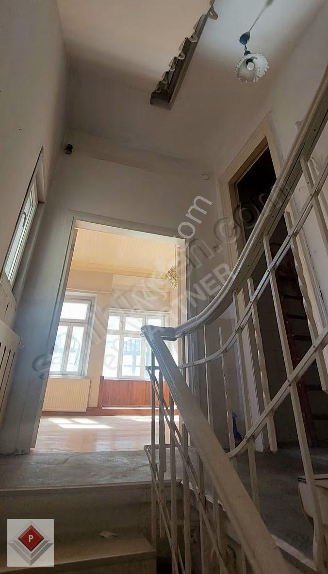 Sarıyer Çayırbaşı Cad. Sahile Adım Mesafede Müstakil Bina - Görsel 35