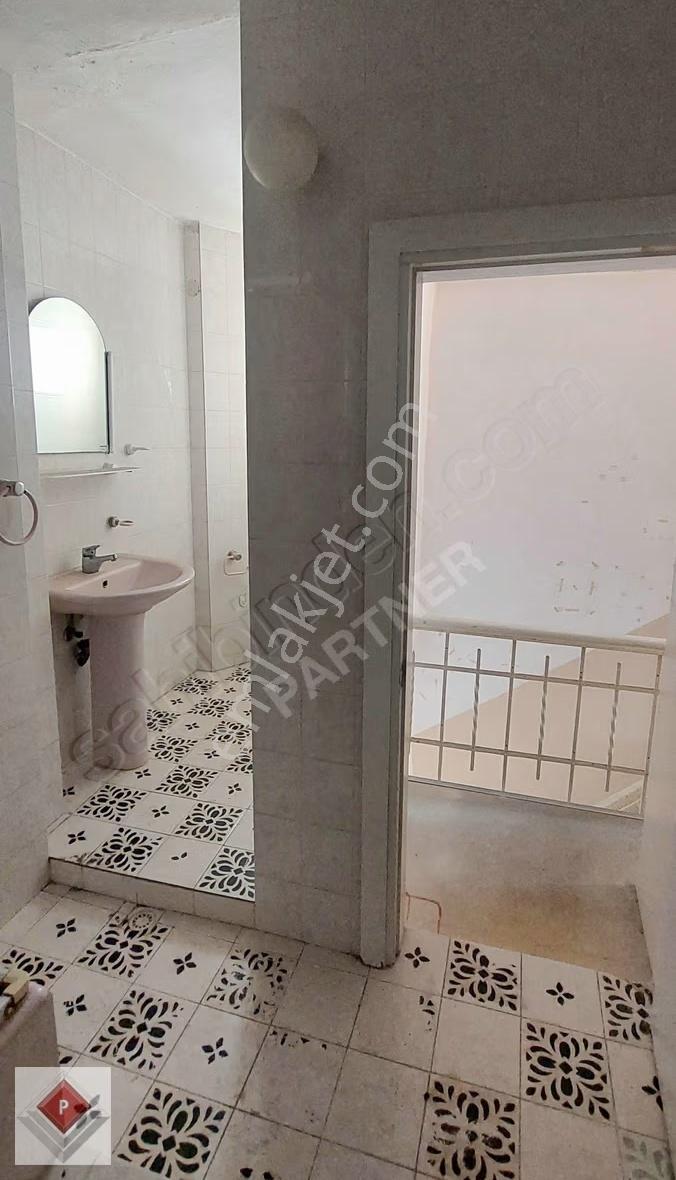 Sarıyer Çayırbaşı Cad. Sahile Adım Mesafede Müstakil Bina - Görsel 31