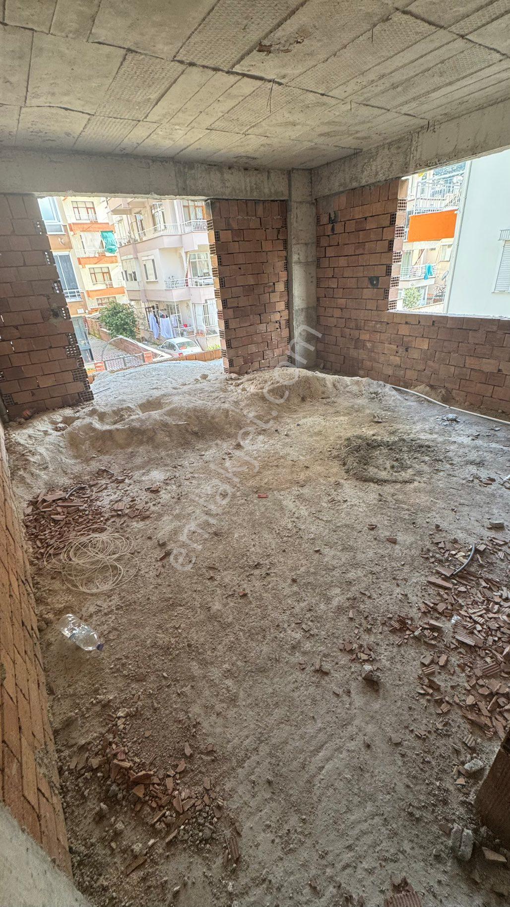 Finike Merkezde Eminakın İlköğretim Okulu Yanı Ve Kapalı Pazar Yeri Yanı 2+1 Satılık Daireler - Görsel 23