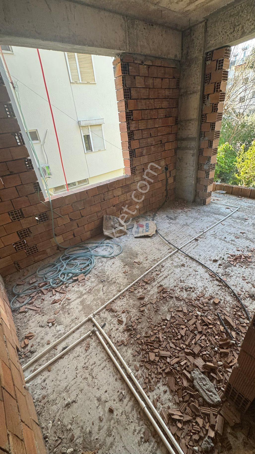 Finike Merkezde Eminakın İlköğretim Okulu Yanı Ve Kapalı Pazar Yeri Yanı 2+1 Satılık Daireler - Görsel 20