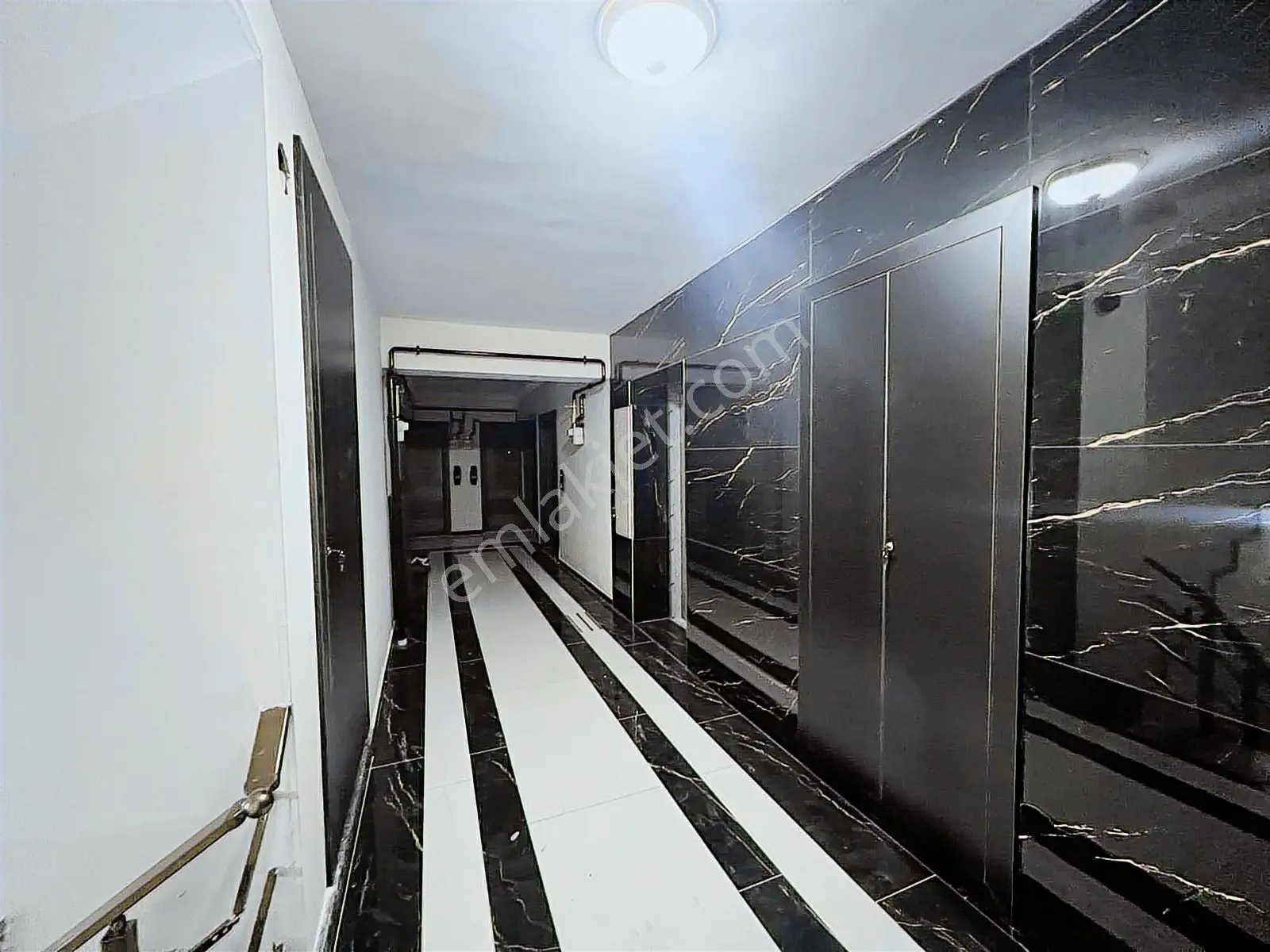 Remax Dem'den Dörtyol Merkezde Hastane Yanında Satılık 1+1 Daire - Görsel 5