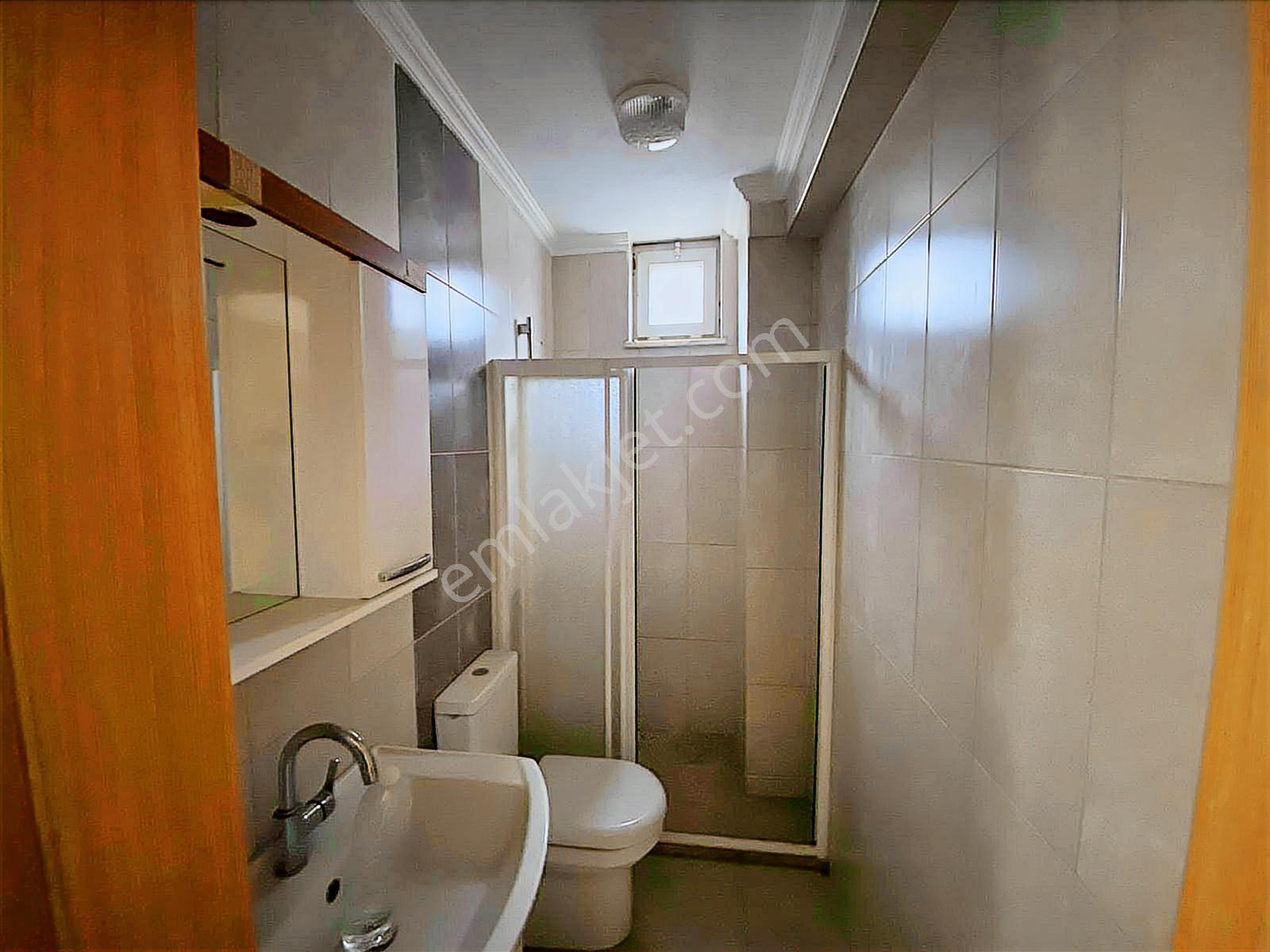 Derince Merkezde İş Hanı İçinde Kiralık 2+1 Ofis Mutfak & Wc'li - Görsel 12
