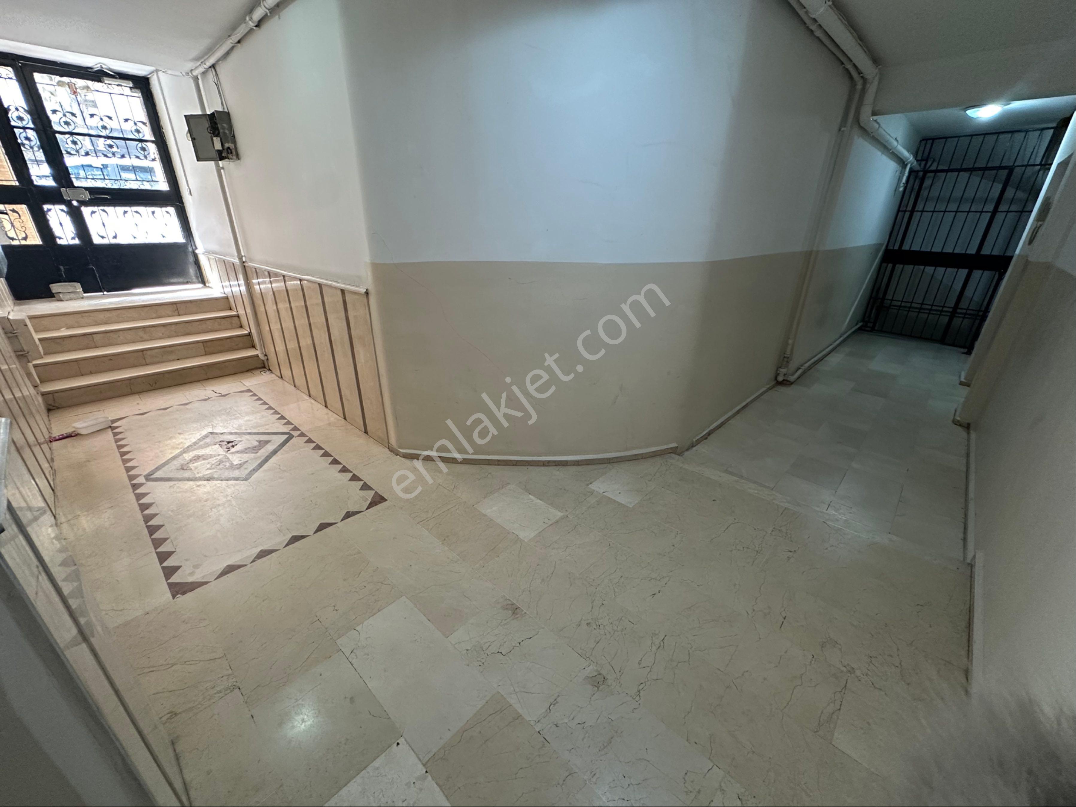 Secret House’dan Merkezi Konumlu Aile Apartmanında 3+1 Arakat - Görsel 5