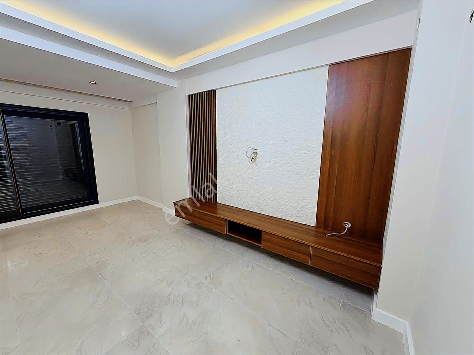 Uygan'dan Cumhuriyet Mah. 130m² 3+1 Havuzlu Ultra Lüx Akıllı Ev - Görsel 13