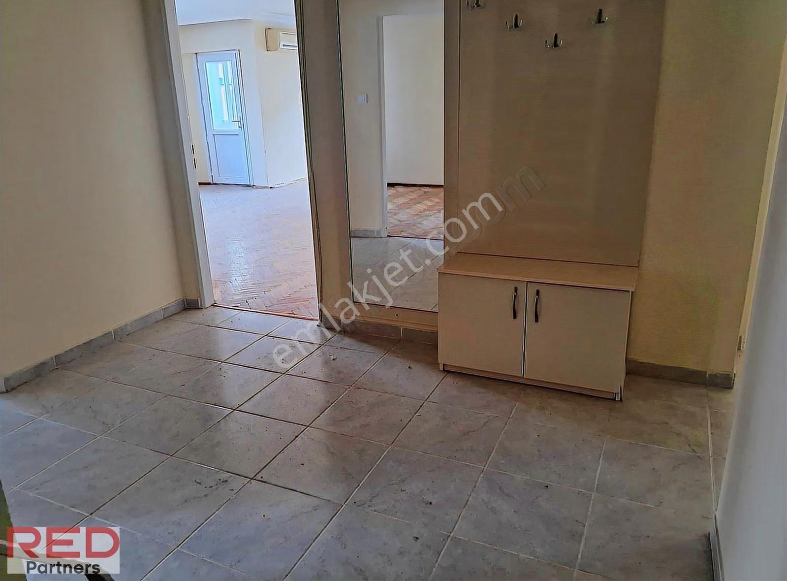 Tuzla Yayla Yaşam Sitesi'nde Dublex 4+1 Kiralık Geniş Daire ! - Görsel 2