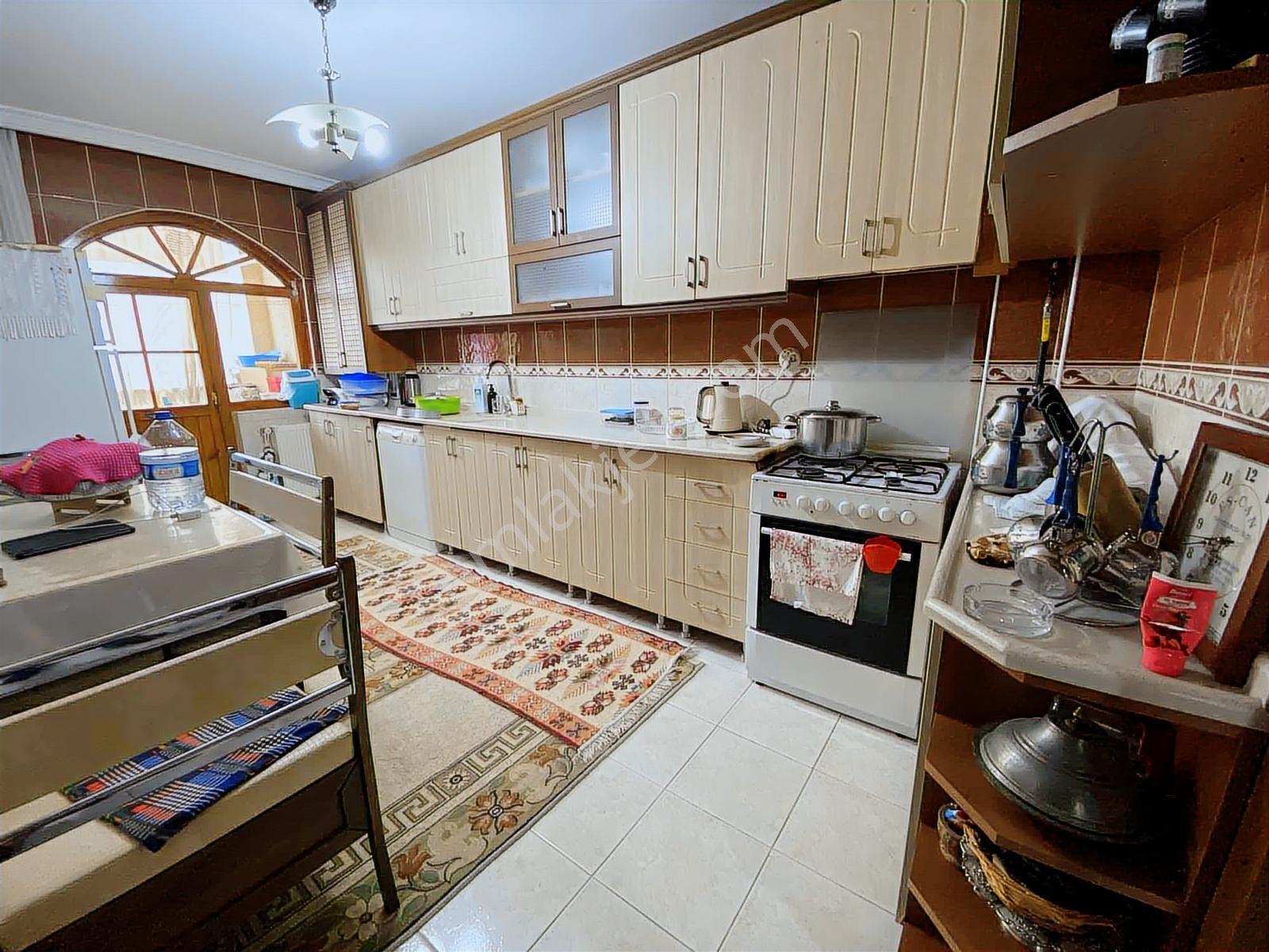 Aktepe'de Ferah Ara Kata Geniş E.banyolu 3+1 - Görsel 6
