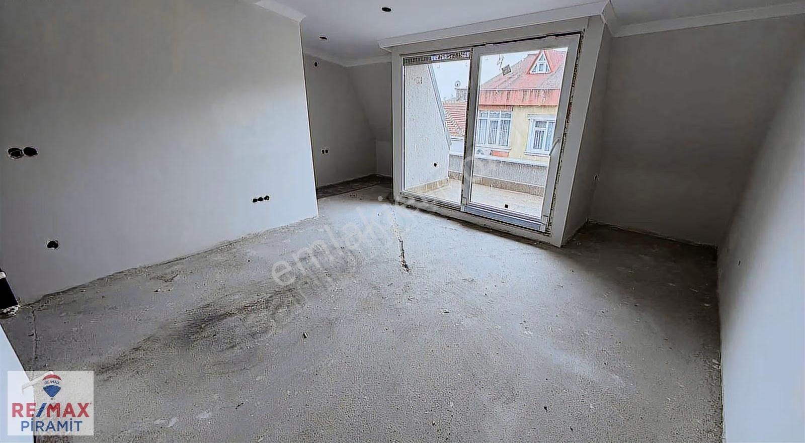Sıfır Binada, Üst Katta Geniş Ve Kullanışlı Satılık 1+1 Daire..! - Görsel 7