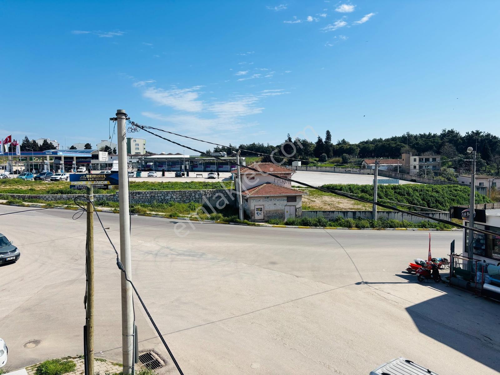 Sevinç'ten Caddeye Cephe Ara Kat Balkonlu Geniş 2+0 Daire - Görsel 29