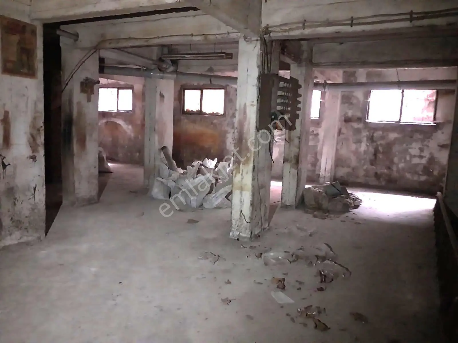 Kocaeli Gölcük Kavaklı Mahallesi Kiralık 150 M² Dükkan Depo - Görsel 3