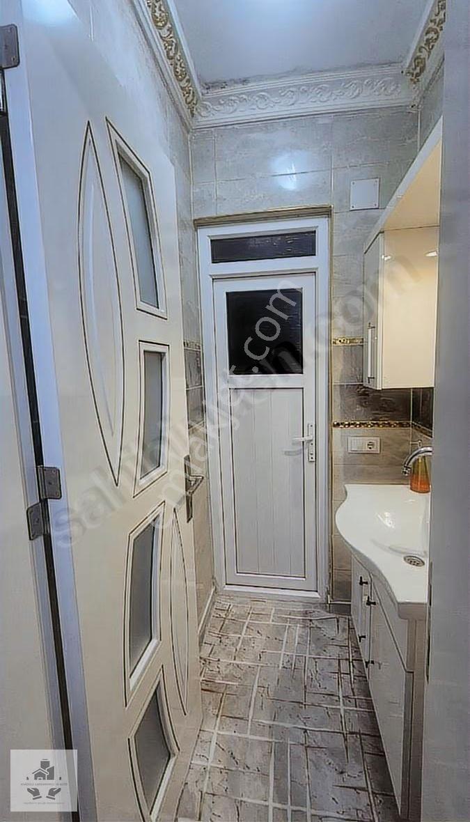Güneş Mahallesinde Satlık 3 Katlı Müstakil Ev - Görsel 10