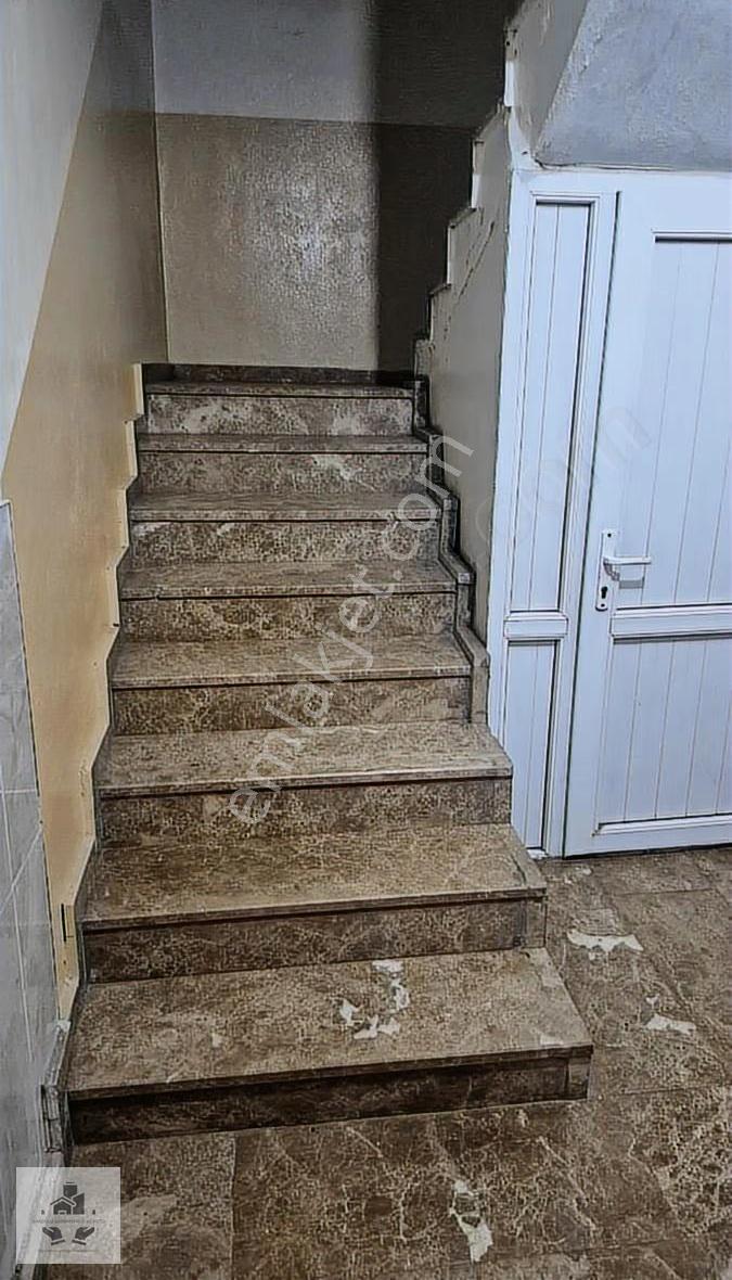 Güneş Mahallesinde Satlık 3 Katlı Müstakil Ev - Görsel 23