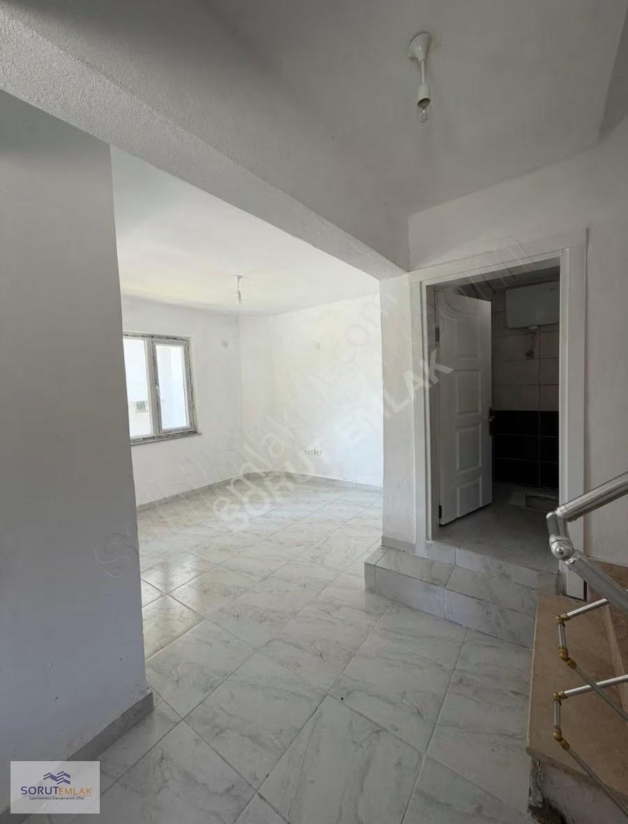 Gökçetepe Sahilde Site İçerisinde 4 Katlı Müstakil Villa - Görsel 33