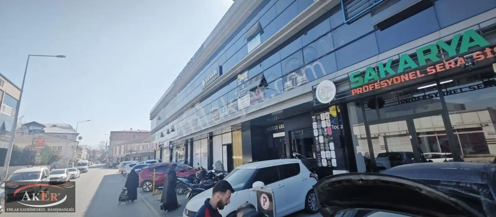 Akyazı Tapu Ônü Özpaş Üstü Merkezde Ofis