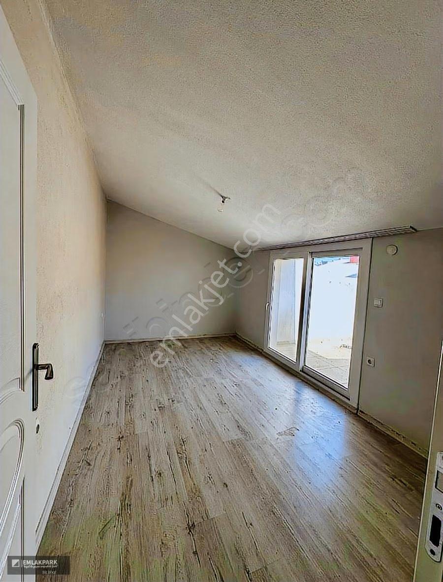 Emlakparkdan Silifke Atik Mahallesinde Kiralık 5+1 Daire - Görsel 21