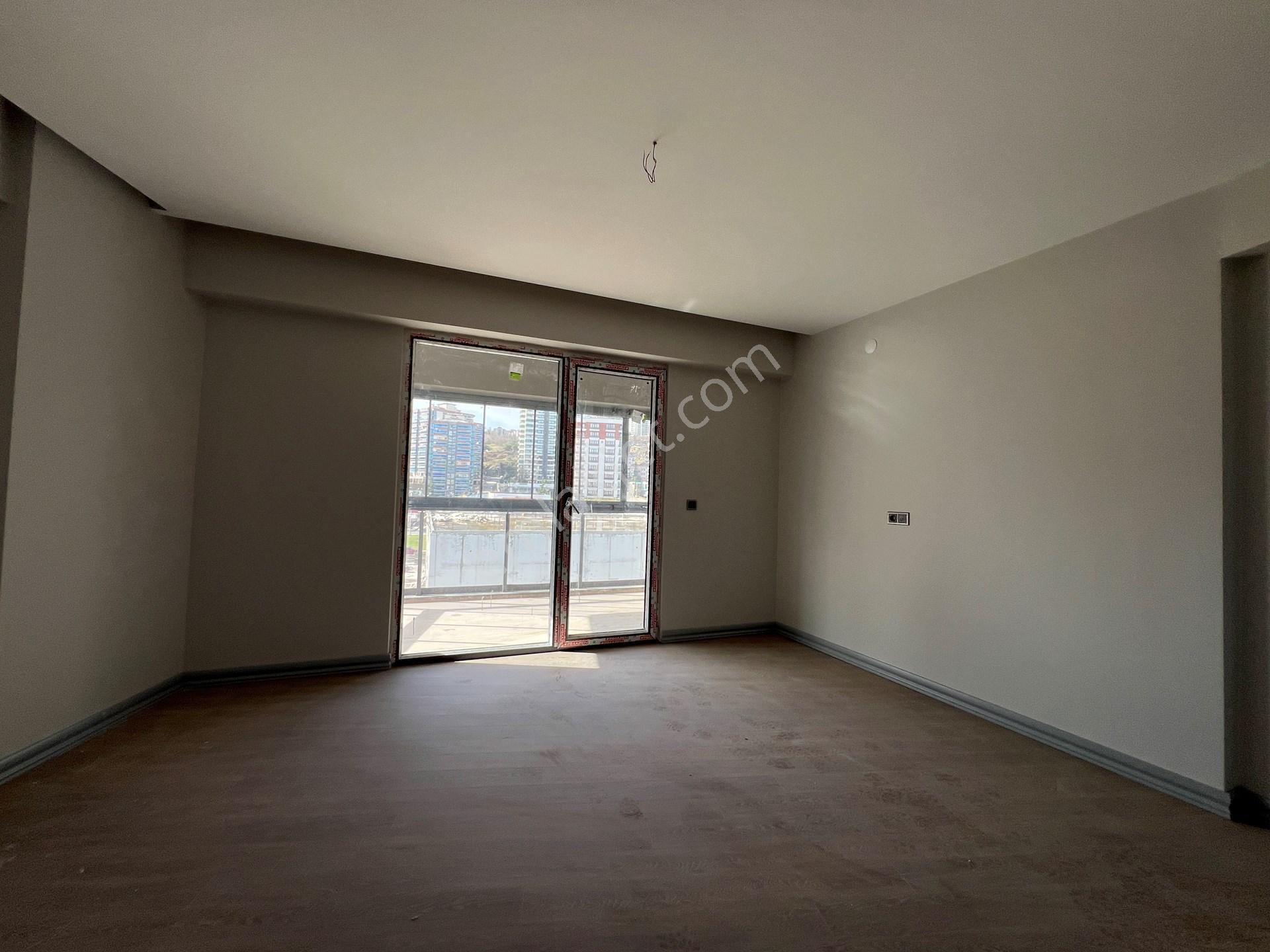 Trabzon Yalıncak'da Ki̇ralik 4+1 Sifir Dai̇re, Deni̇z Manzarali, Lüks Si̇te İçi̇nde - Görsel 30
