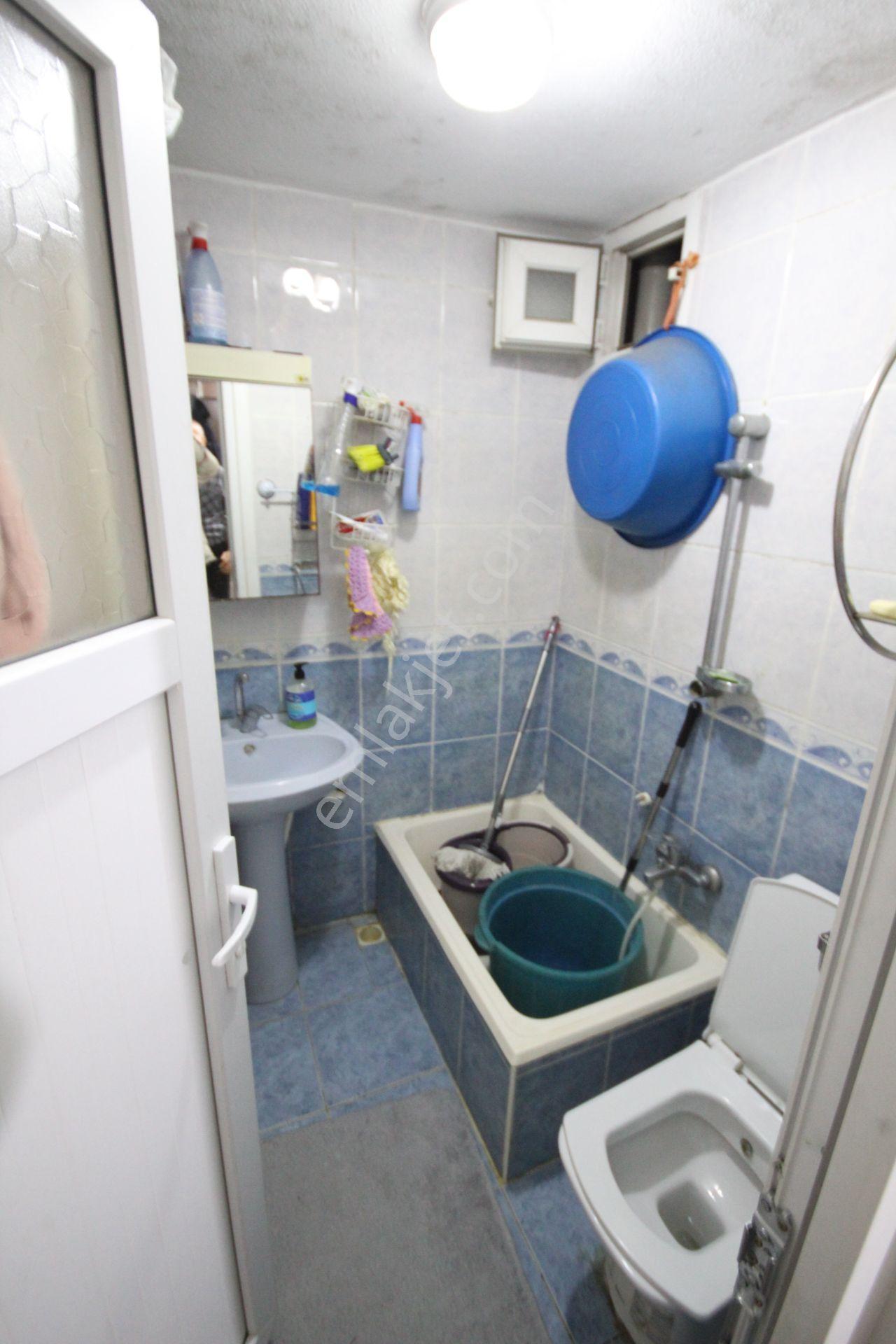 Old City'den Çavuşpaşada 2005 Yapımı 2+1 75m2 Kiracılı Bahçekatı Lüx Daire. - Görsel 27