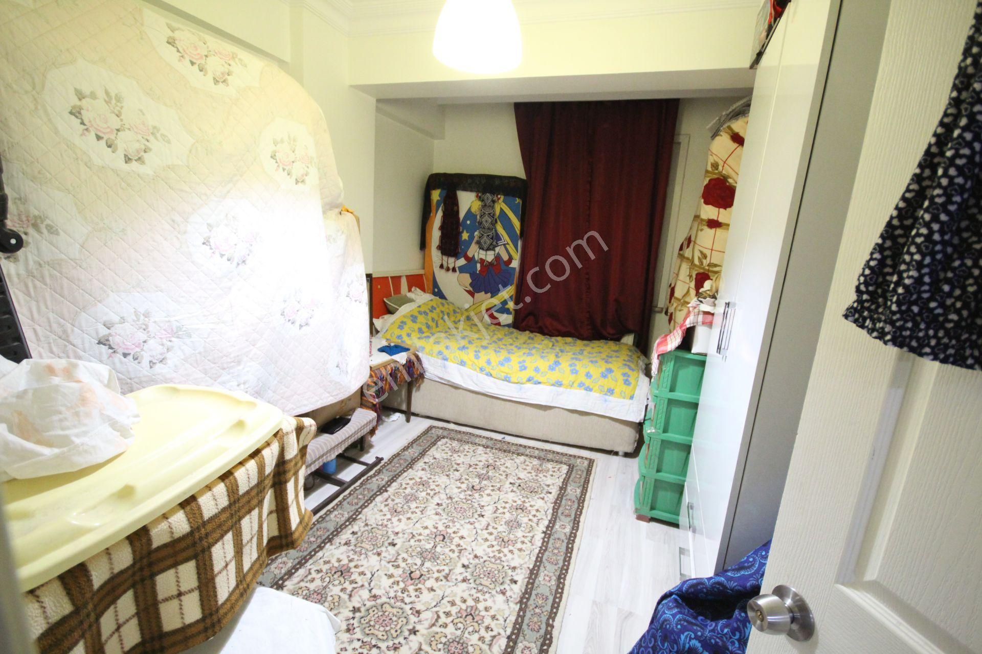 Old City'den Çavuşpaşada 2005 Yapımı 2+1 75m2 Kiracılı Bahçekatı Lüx Daire. - Görsel 9