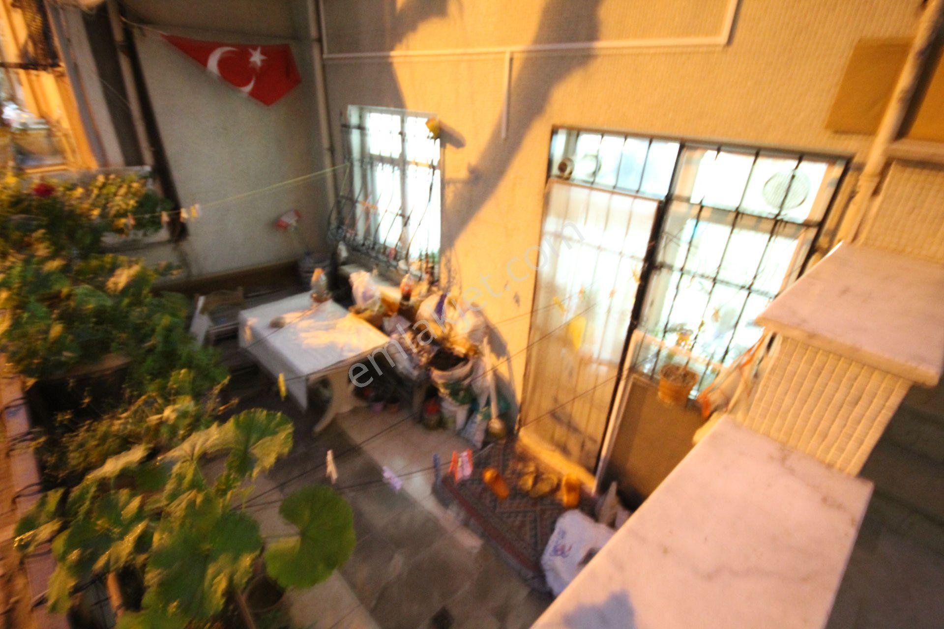 Old City'den Çavuşpaşada 2005 Yapımı 2+1 75m2 Kiracılı Bahçekatı Lüx Daire. - Görsel 35
