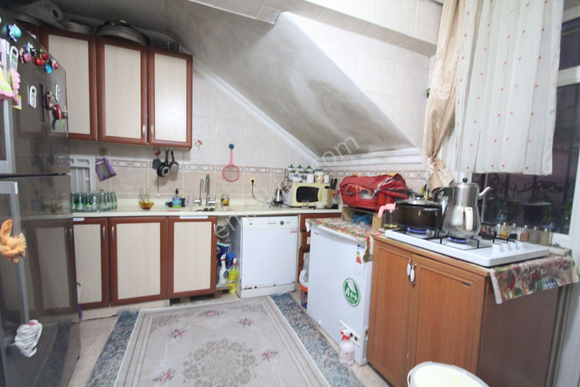 Old City'den Çavuşpaşada 2005 Yapımı 2+1 75m2 Kiracılı Bahçekatı Lüx Daire. - Görsel 18