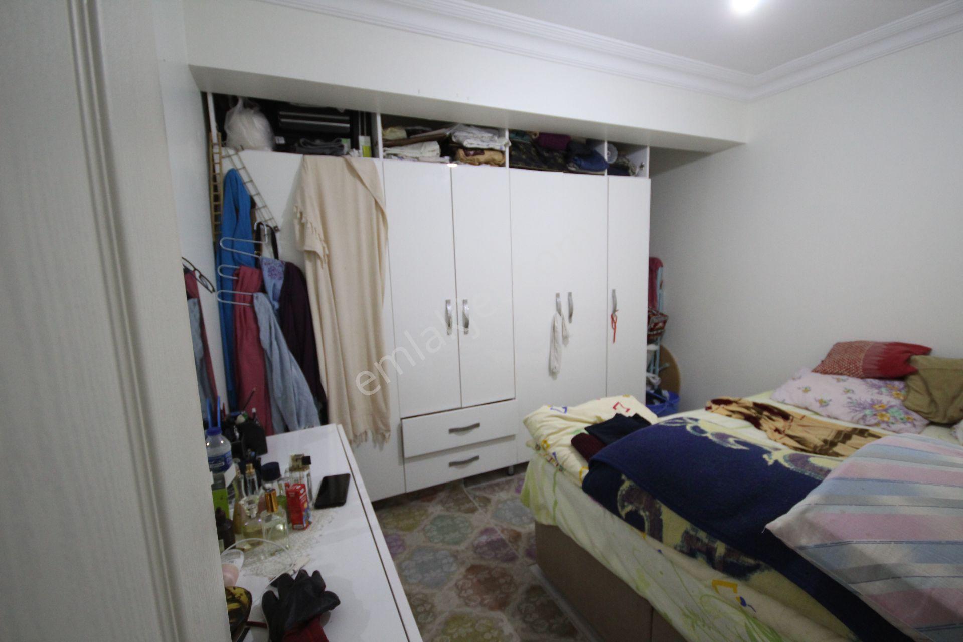 Old City'den Çavuşpaşada 2005 Yapımı 2+1 75m2 Kiracılı Bahçekatı Lüx Daire. - Görsel 13