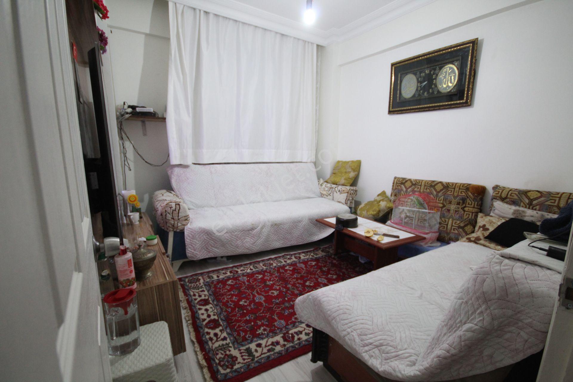 Old City'den Çavuşpaşada 2005 Yapımı 2+1 75m2 Kiracılı Bahçekatı Lüx Daire. - Görsel 6