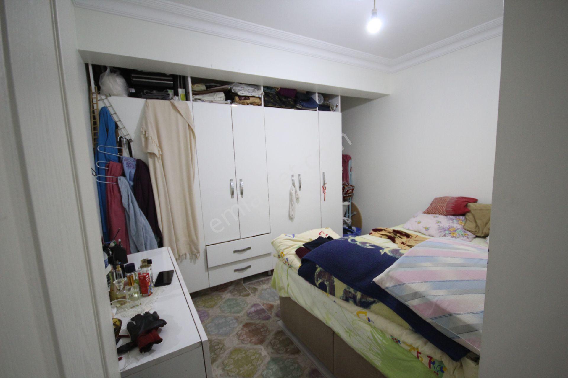 Old City'den Çavuşpaşada 2005 Yapımı 2+1 75m2 Kiracılı Bahçekatı Lüx Daire. - Görsel 12