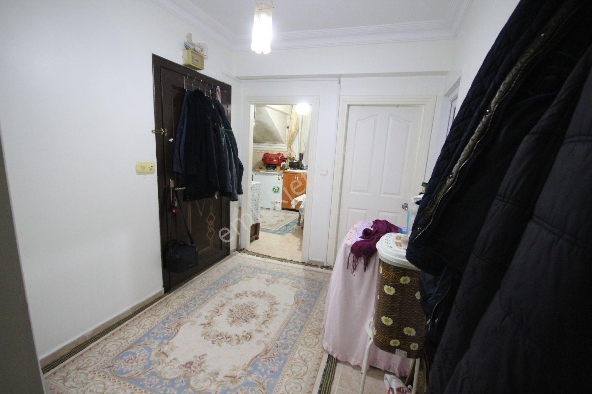 Old City'den Çavuşpaşada 2005 Yapımı 2+1 75m2 Kiracılı Bahçekatı Lüx Daire. - Görsel 23