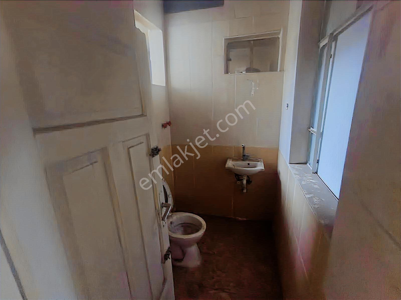 Şentürk Gayrimenkul | Cadde Üzeri 145 M² Müstakil Ev| Yatırımlık - Görsel 6