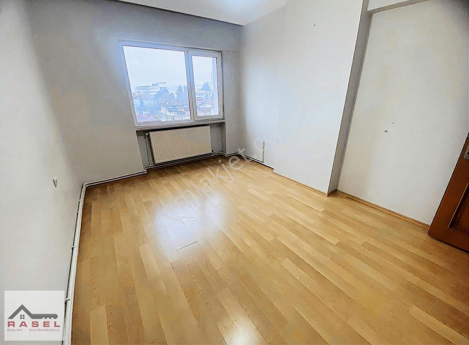 Kiralık Harika Konumda 3+1 Site İçerisinde Daire - Görsel 3
