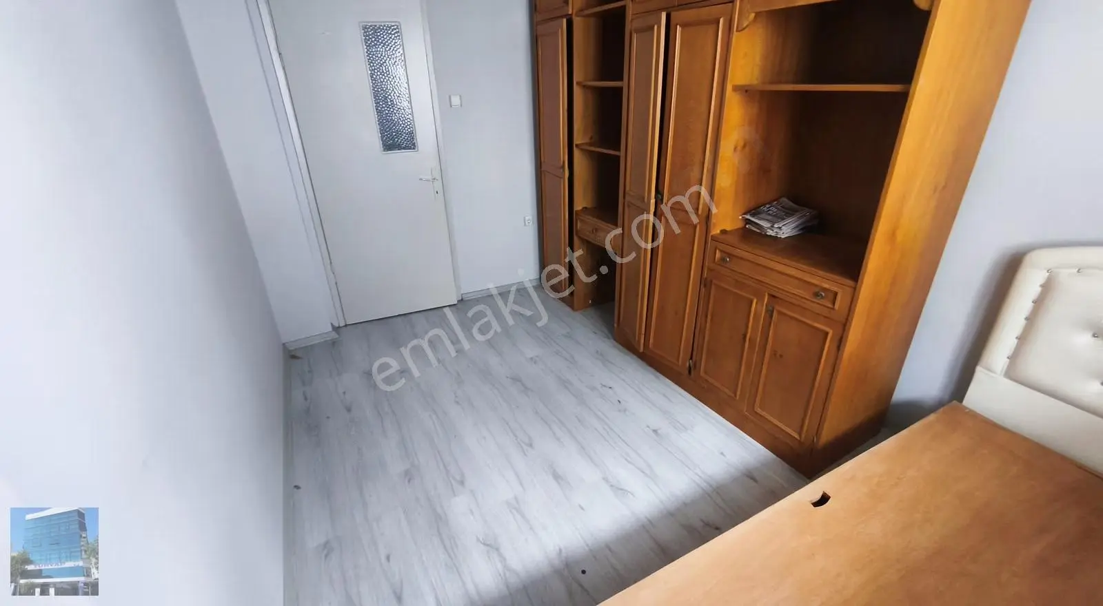 Karşıyaka Lisesinin Yanında Satılık 2+1 Kapalı Mutfak Boş Daire - Görsel 2