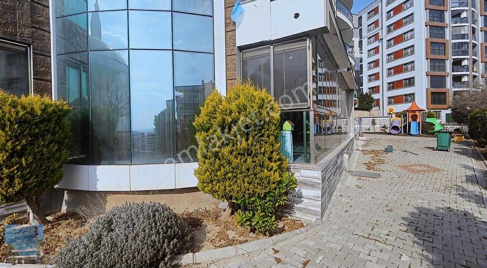İstiklal Mahlleside Havuzlu Site İçerisinde 3+1 Lüx Satlık Daire - Görsel 26