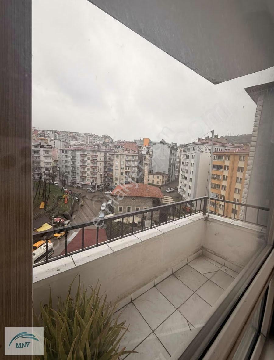 Hacı Hüseyin Sahile Karşı 2,5+1 Daire - Görsel 3