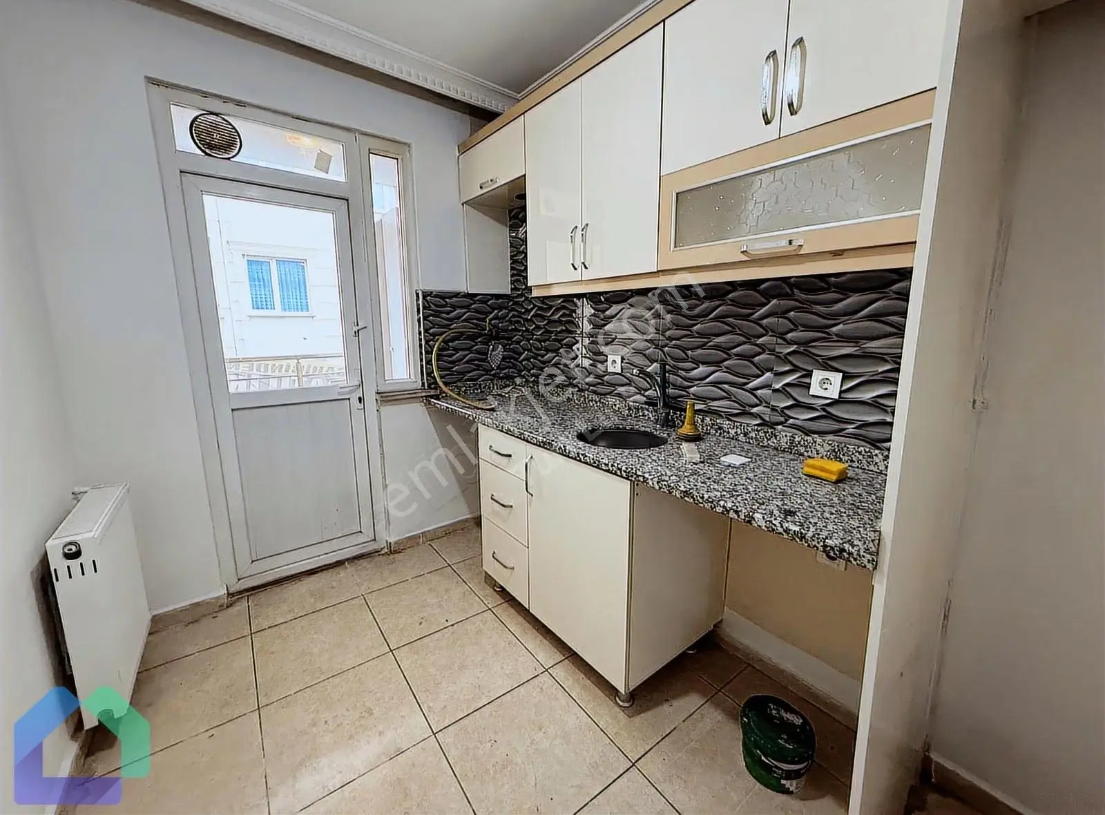 Esenyurt Fatih'te Satılık 2+1 Daire (70m², Hastaneye Yakın) - Görsel 4