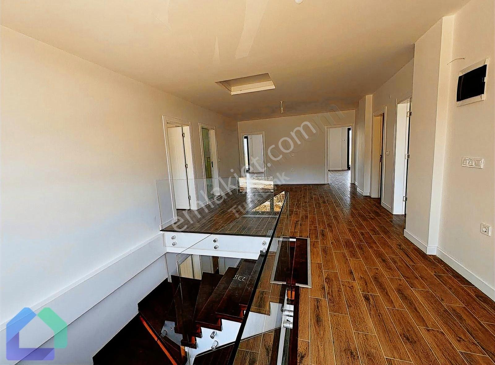 Çok Geniş (420 M2) Fırsat 1000 M2 Bahçeli İskanlı Sıfır Villa - Görsel 7