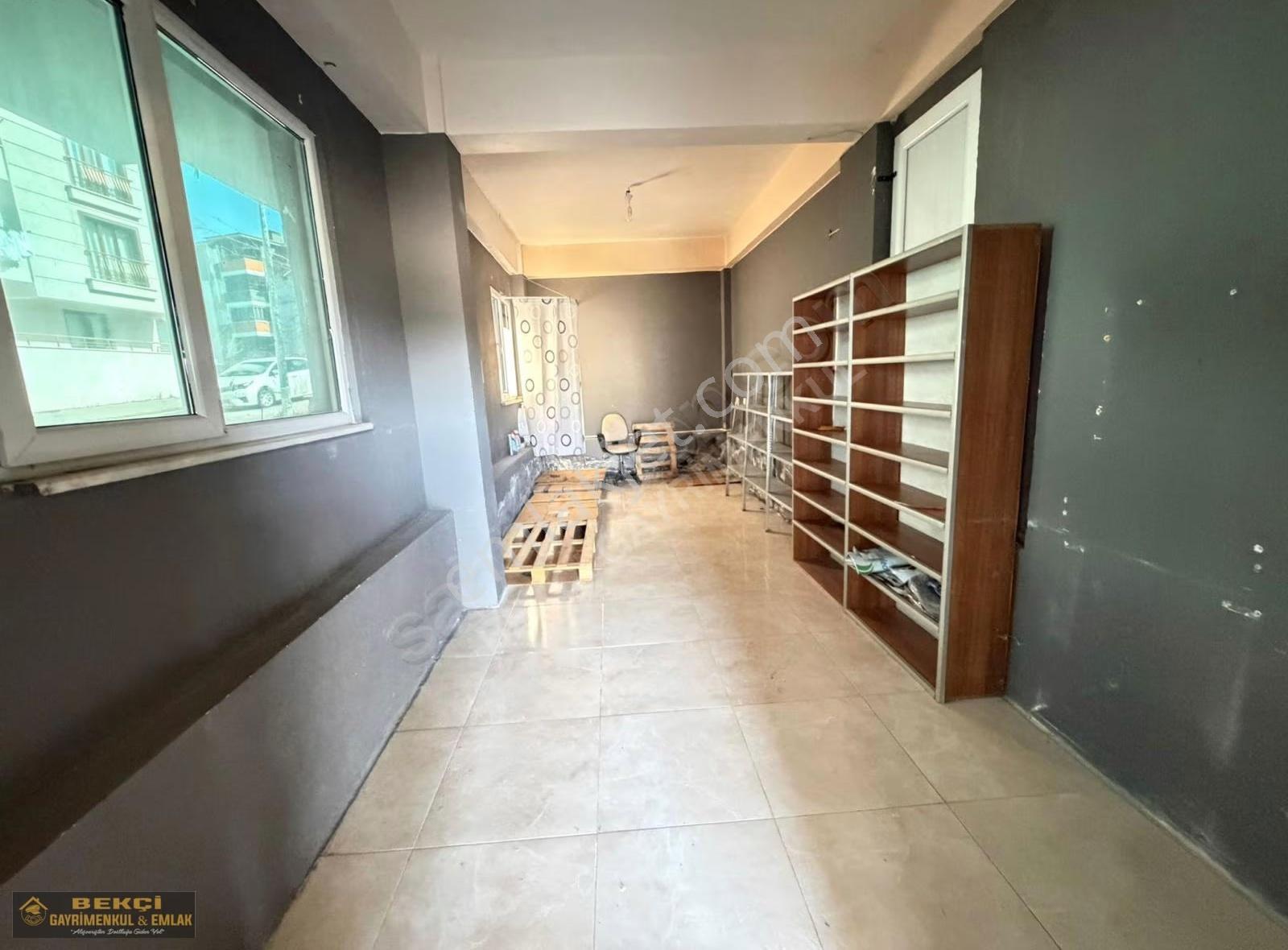 Karaköy Mahallesi Cadde Üzerinde 22 M2 Kiralık Dükkan - Görsel 2