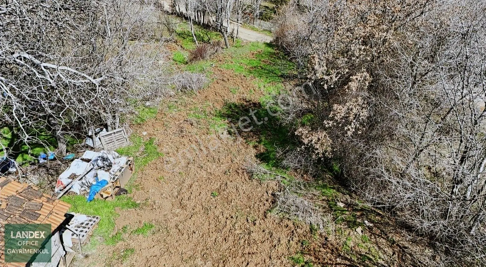Başkarcıda Doğa İçinde 974 M2 Satılık Tarla - Görsel 2