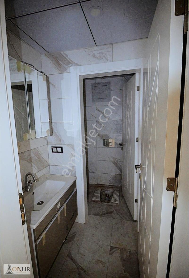 Onur Emlak Meram Fen Lisesi Yakını Site İçi 4+1 Sıfır Daire - Görsel 32