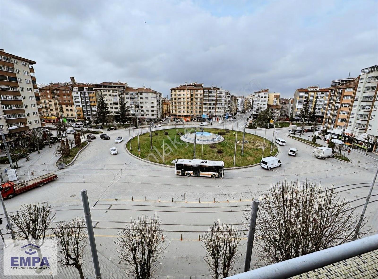 Empa'dan Sıhhiye Kavşağı Manzaralı 3+1 140m² Bakımlı Kiralık