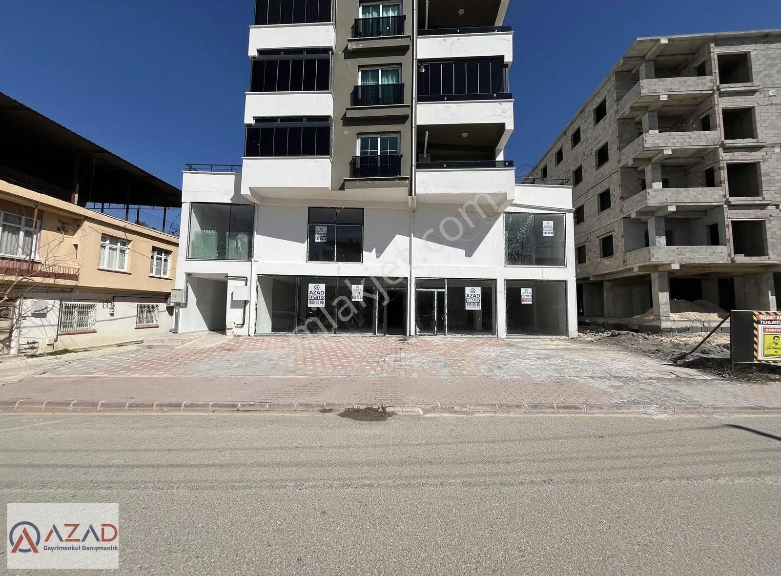 Azad-rahime Hatun Mah.kiralık Toplam(850m2) İşyeri