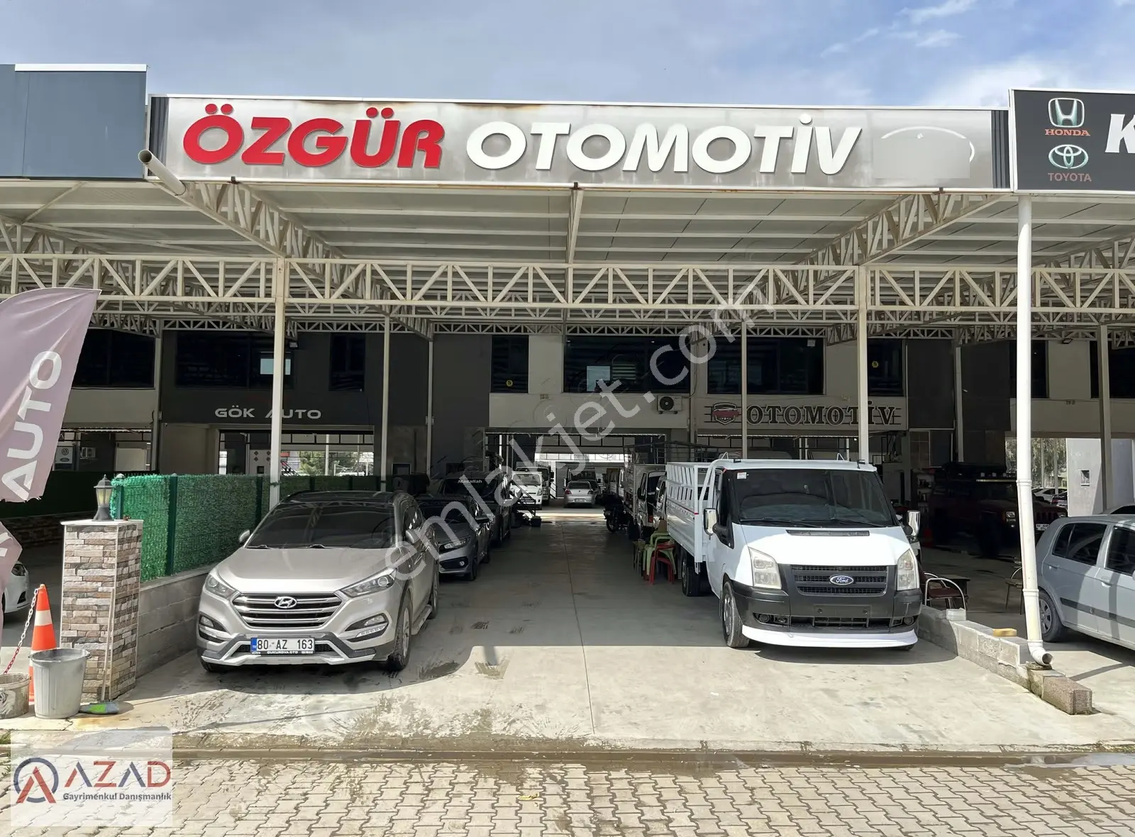 Azad- Galericiler Sitesi İçerisinde Satılık Oto Galeri