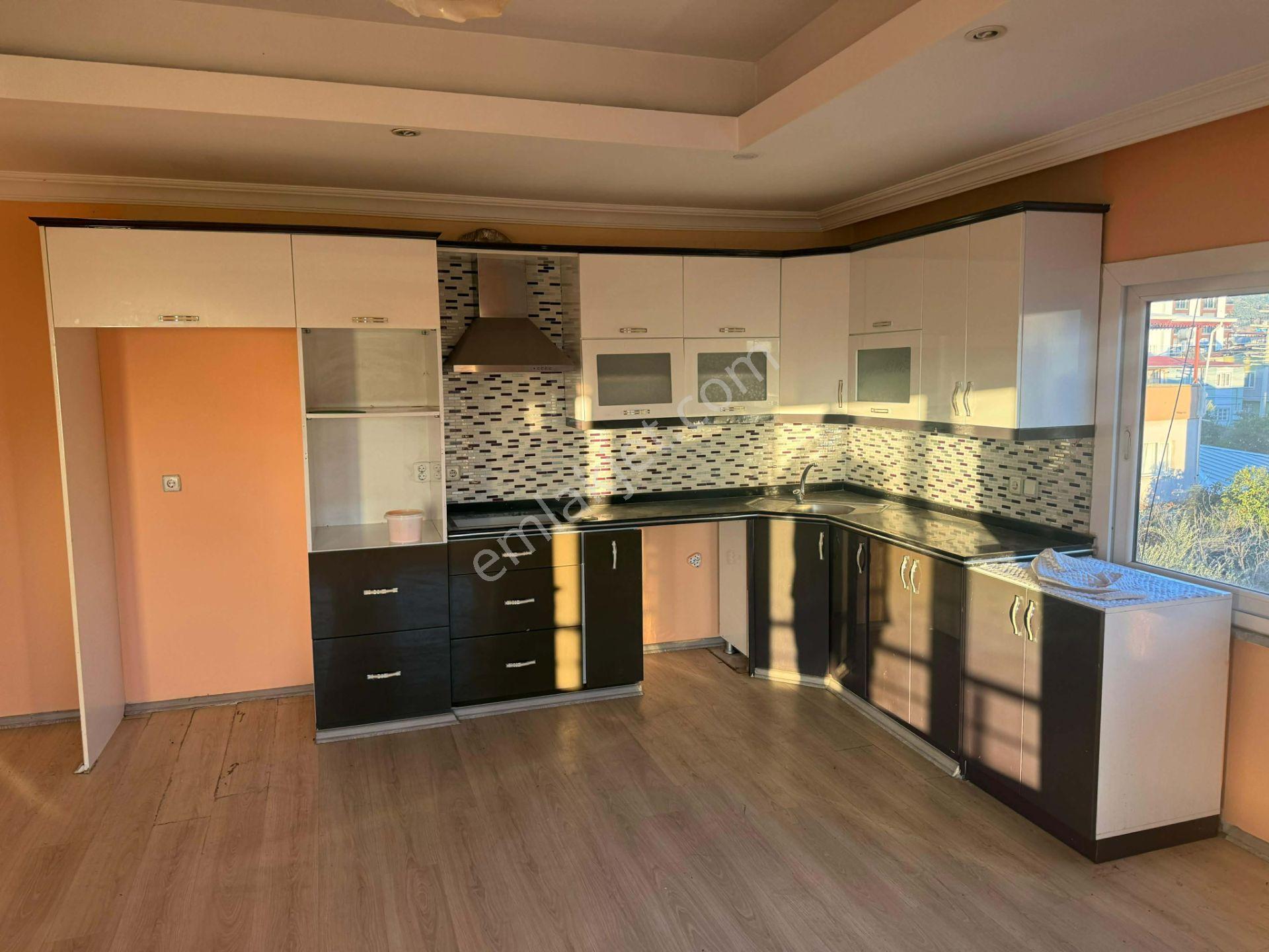 Azad-cumhuriyet Mah.(372m2) Arsa İçinde Satılık 3 Katlı Müstakil - Görsel 8