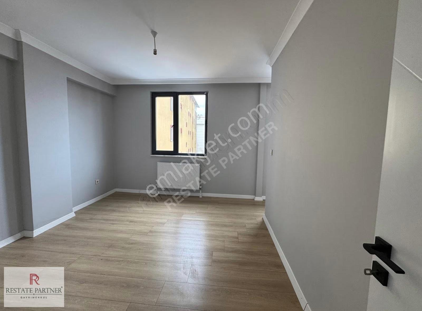 Kısıklı'da 186 M2 Tersalı Dublex Sıfır Daire 3+2 - Görsel 32