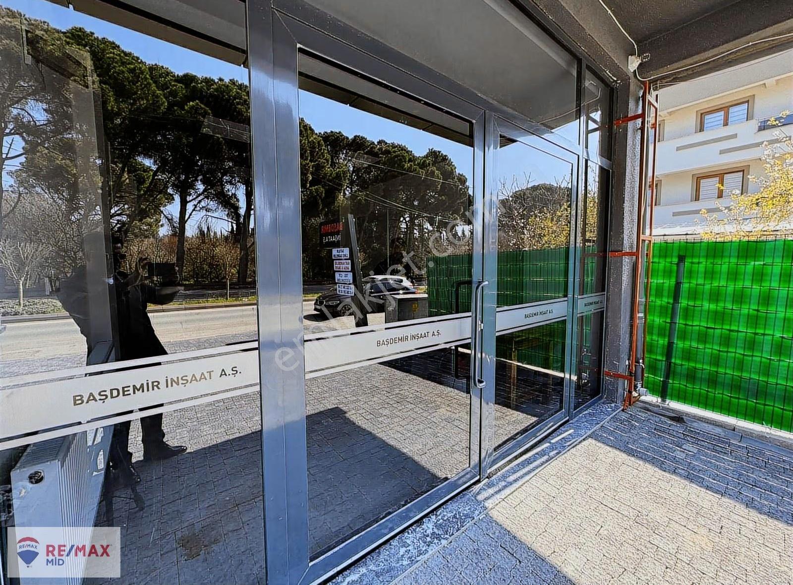 Remax Mıd Dokuma Caddesı Kıralık Dükkan - Görsel 9