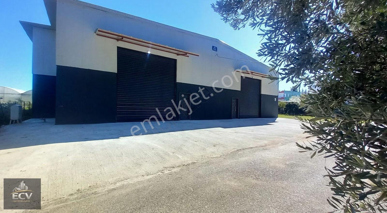 Aksu / Hacıaliler Mh. Kiralık 800 M² Depo