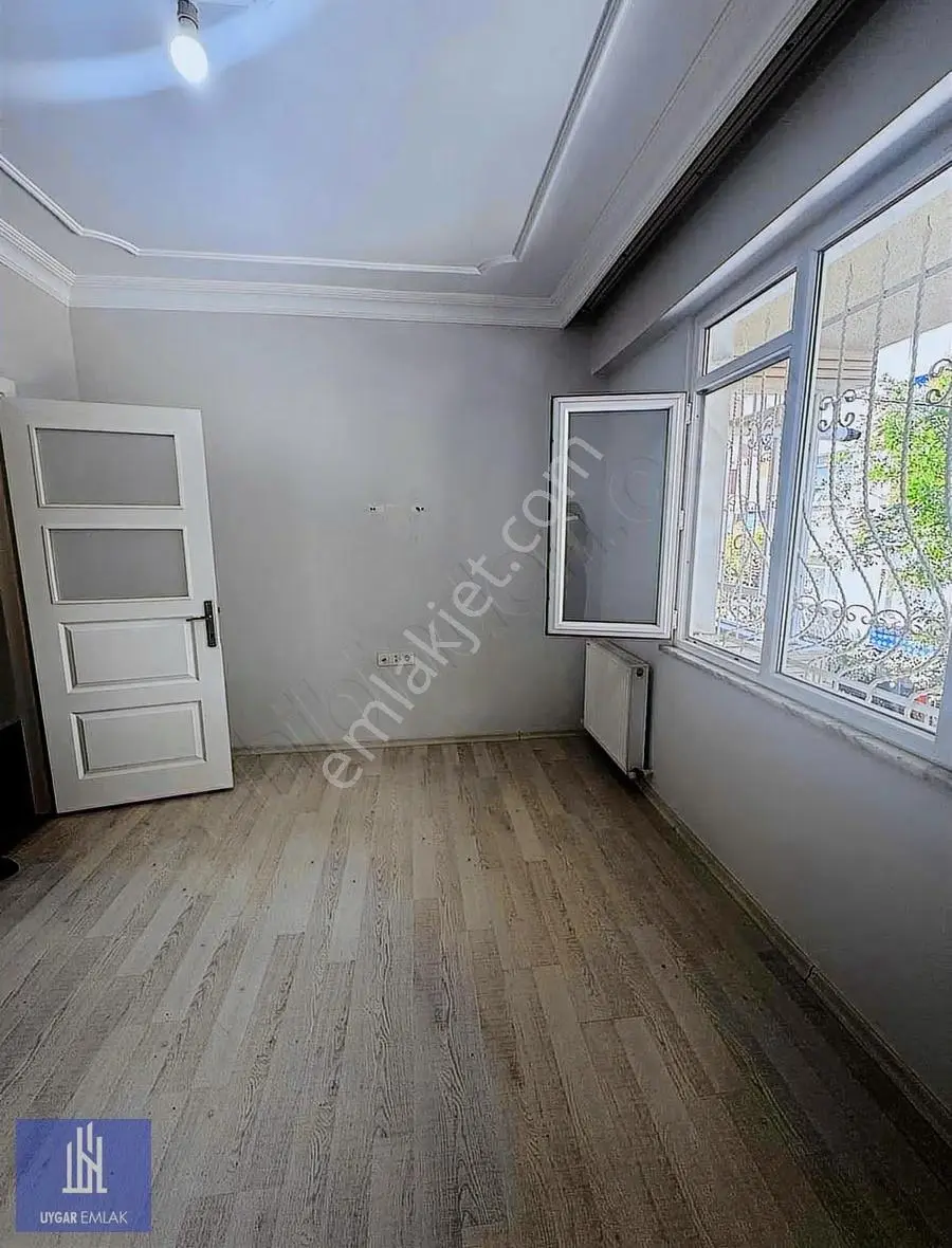 Soğanlı'da Satılık 2+1 Daire, 75m², Balkonlu, Asansörlü