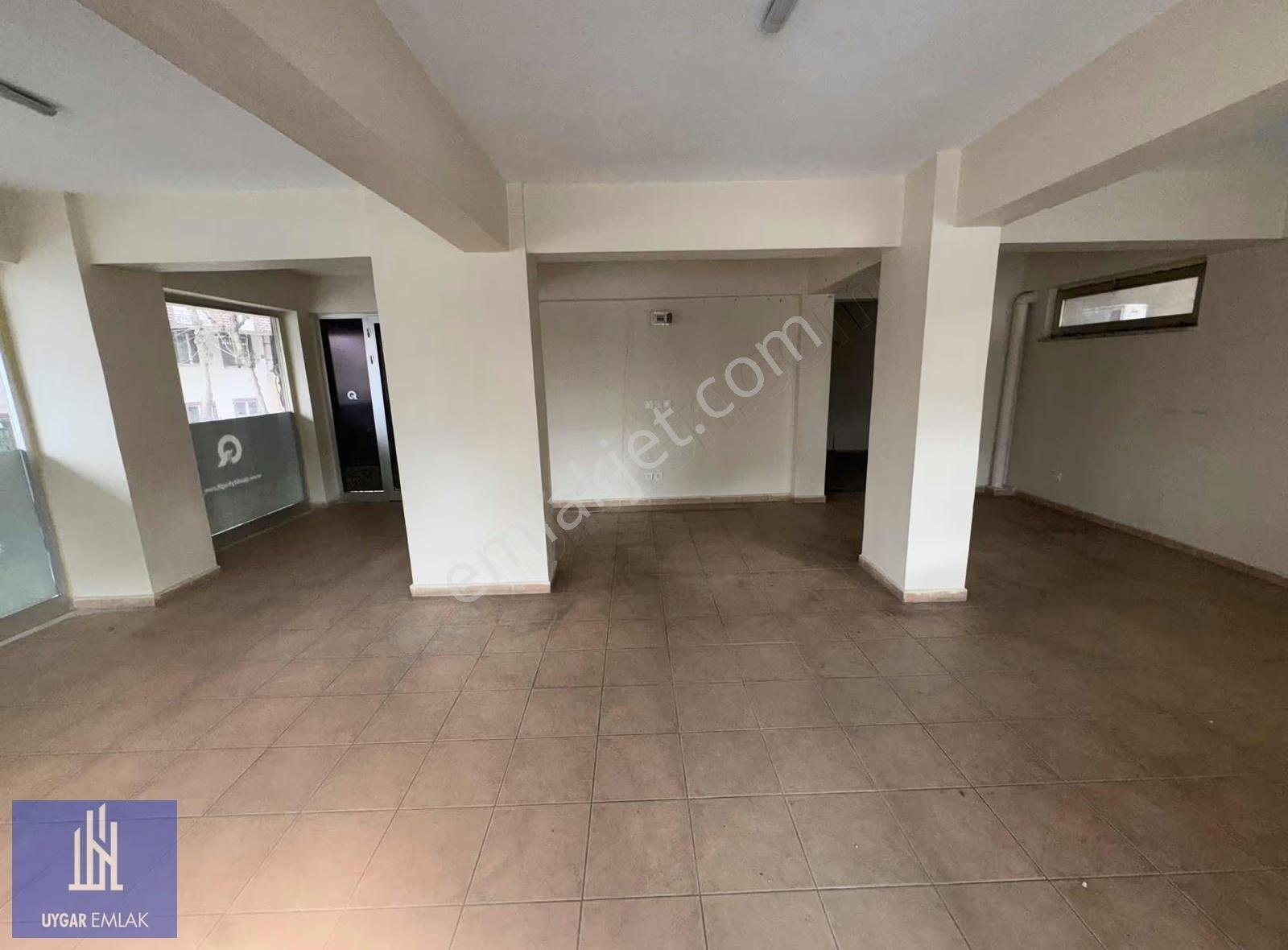 Cadde Üzeri Köşe Dükkan & Depo: 170m² Fırsat! - Görsel 5